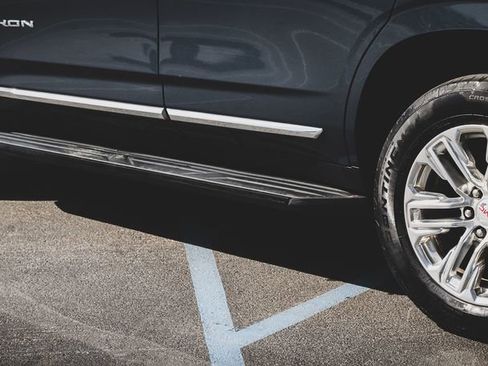 Used 2021 GMC Yukon SLT w/ SLT Luxury Plus Package image 28