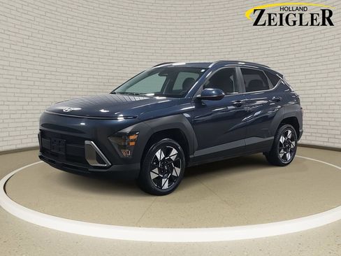 Certified 2025 Hyundai Kona SEL image 1