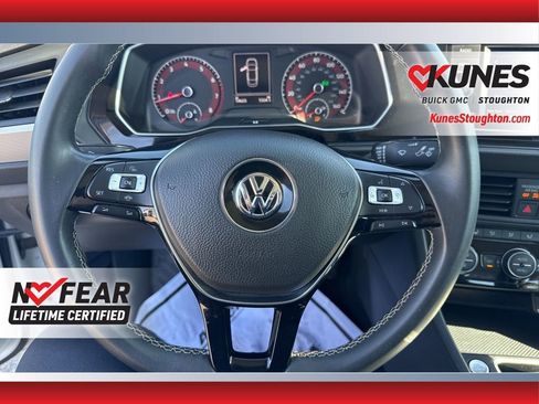 Used 2021 Volkswagen Jetta SE image 27