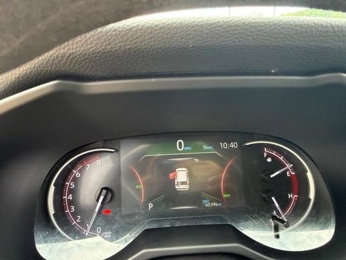 Used 2024 Toyota RAV4 XLE AWD/4WD image 16