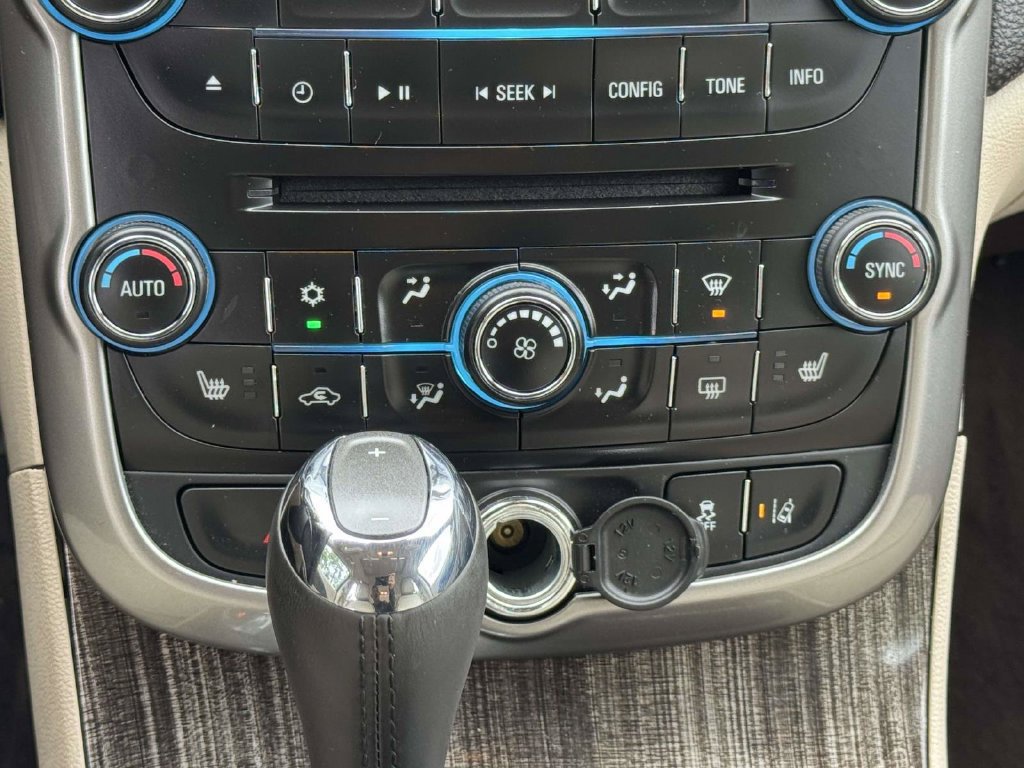 Used 2014 Chevrolet Malibu LTZ FWD image 6