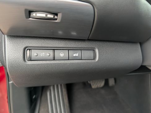 Used 2023 Nissan Pathfinder SL AWD/4WD image 24