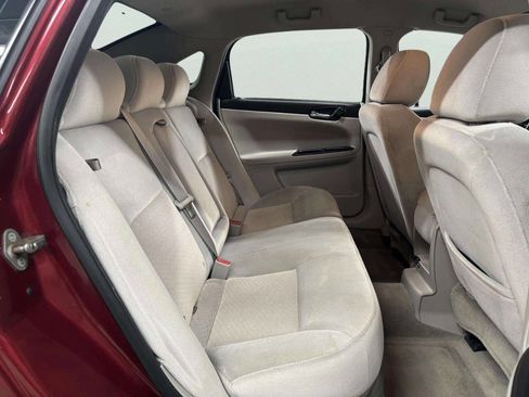 Used 2010 Chevrolet Impala LT w/ Convenience Package image 17