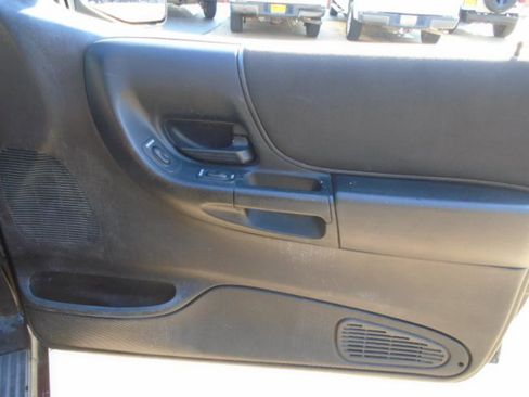 Used 2004 Ford Ranger FX4 image 14