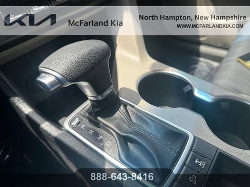 Used 2020 Kia Sportage LX AWD/4WD image 16