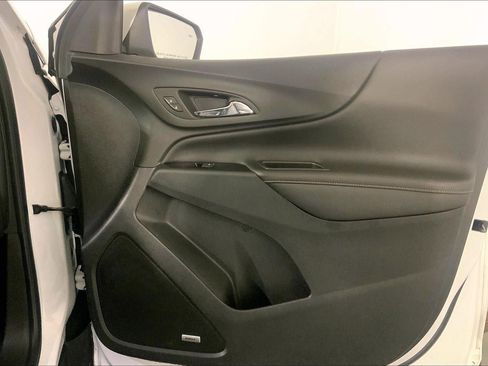Used 2023 Chevrolet Equinox Premier FWD image 25