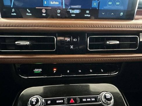 Used 2022 Lincoln Nautilus Reserve AWD/4WD image 21