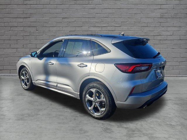 Used 2023 Ford Escape ST-Line w/ Tech Pack #1 AWD/4WD image 3