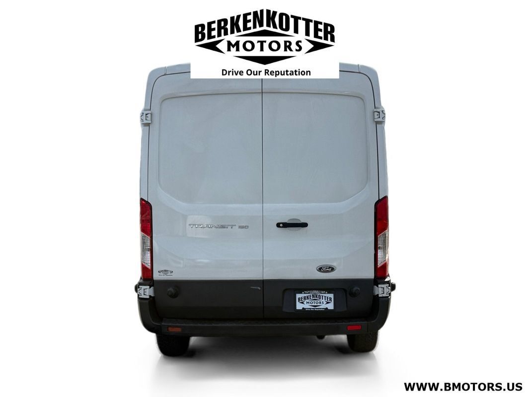 Used 2018 Ford Transit 150 148 Medium Roof RWD image 4