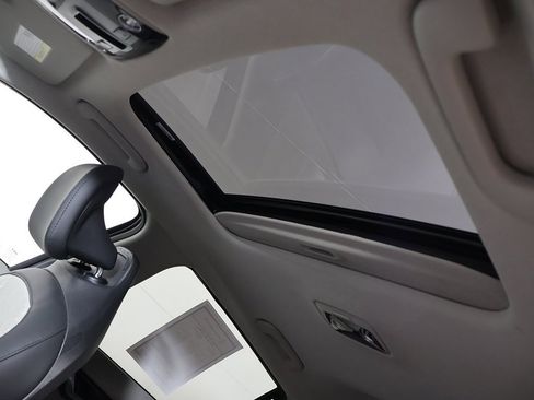 Used 2023 Kia Niro Wave w/ Wave Preserve Package image 23