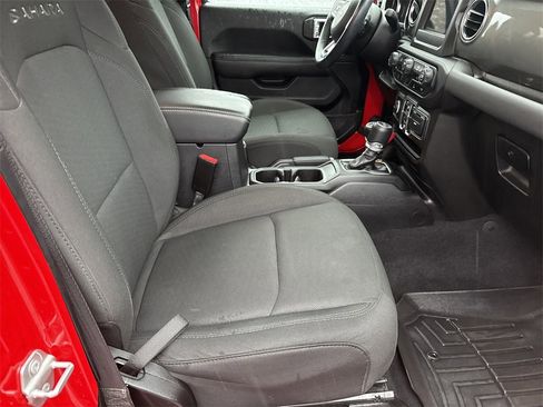 Used 2021 Jeep Wrangler Unlimited Sahara image 15