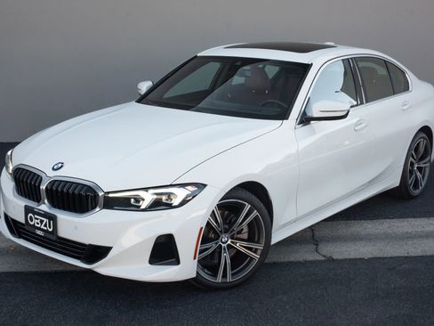 Used 2024 BMW 330i Sedan w/ Premium Package image 2