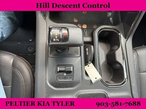 Used 2022 GMC Sierra 1500 AT4 w/ AT4 Preferred Package image 25