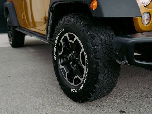 Used 2014 Jeep Wrangler Unlimited Rubicon image 6