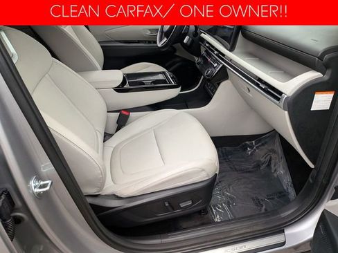 Used 2025 Hyundai Tucson Limited AWD/4WD image 35