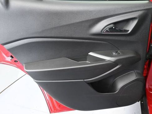 New 2026 Chevrolet Trax RS w/ Driver Confidence Package FWD image 24