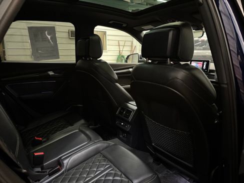 Used 2018 Audi SQ5 Premium Plus w/ Navigation Package image 31