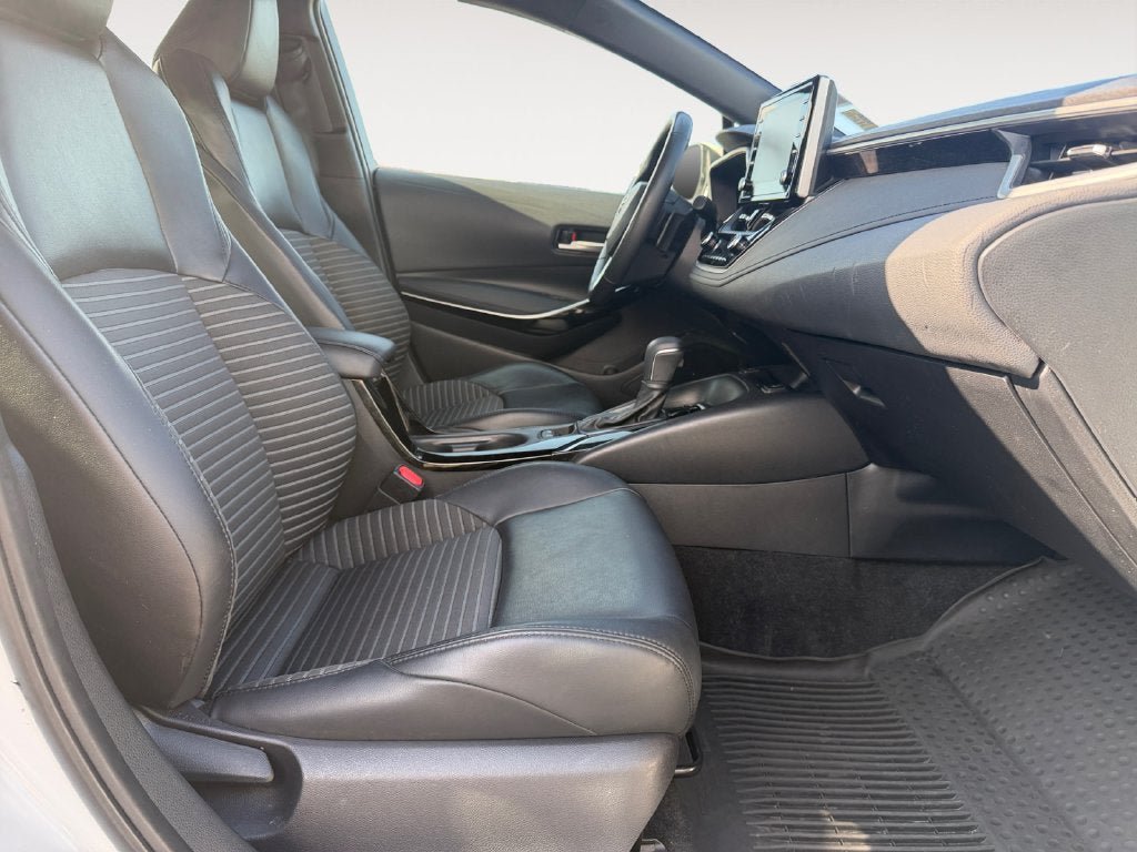 Used 2022 Toyota Corolla XSE FWD image 24