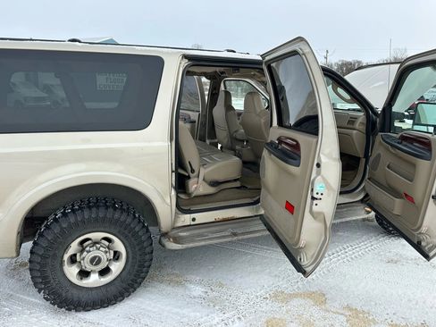 Used 2005 Ford Excursion Limited image 13