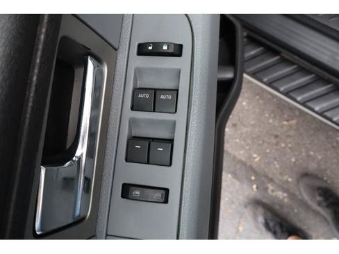 Used 2011 Ford F150 XLT w/ XLT Chrome Pkg RWD image 10