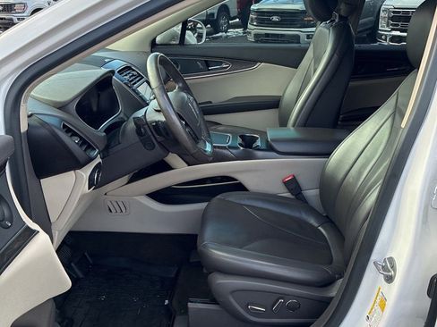 Used 2019 Lincoln Nautilus Reserve w/ Cargo Utility Package image 18