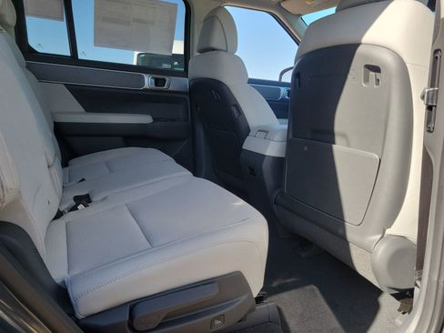 New 2026 Hyundai Santa Fe SE FWD image 18