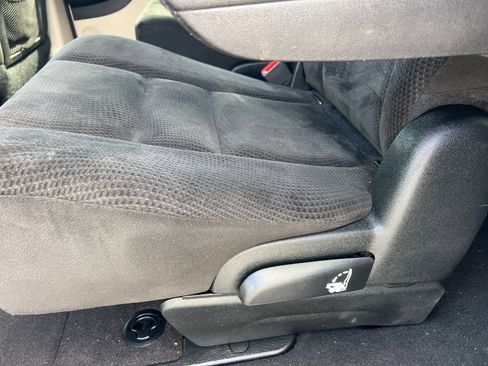 Used 2017 Dodge Grand Caravan SE image 22