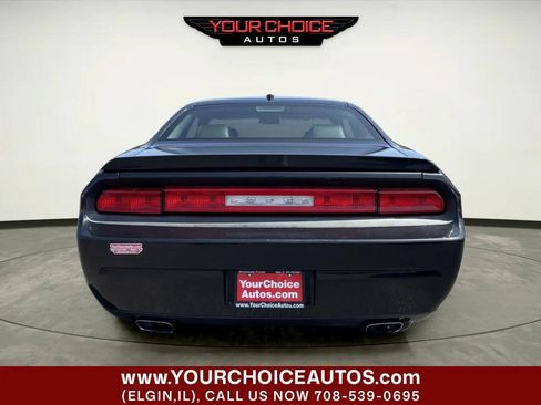 Used 2010 Dodge Challenger R/T RWD image 4
