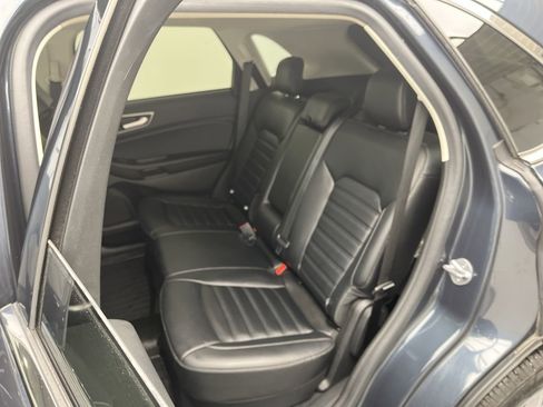 Certified 2024 Ford Edge SEL w/ Convenience Package AWD/4WD image 11