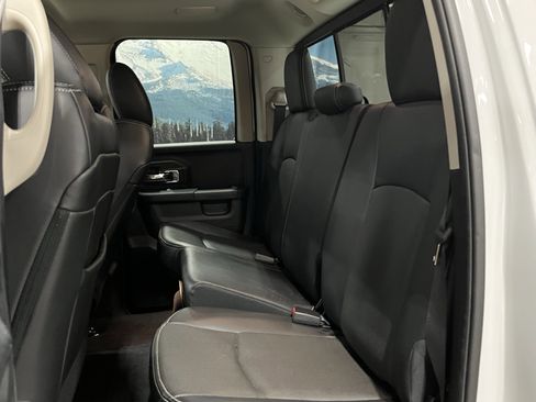 Used 2017 RAM 1500 Laramie w/ Convenience Group image 16