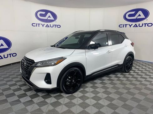 Used 2024 Nissan Kicks SR image 7