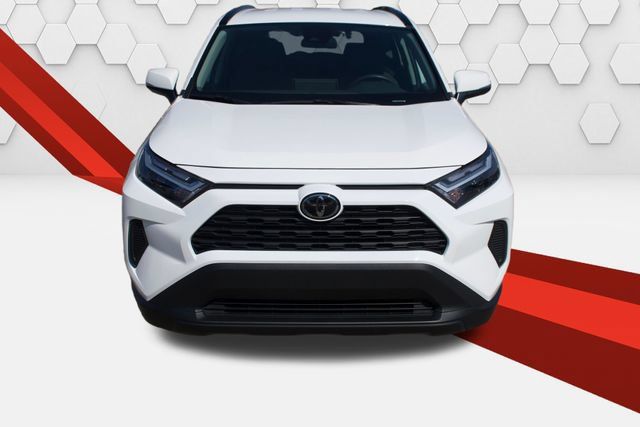 Used 2025 Toyota RAV4 XLE FWD image 8