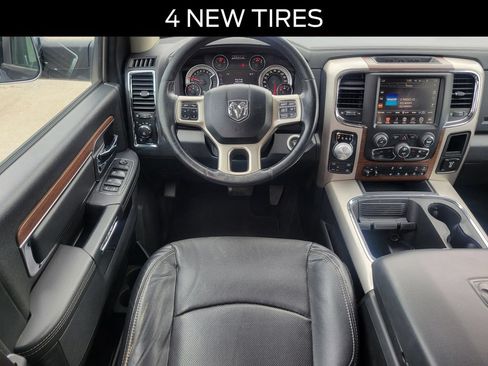 Used 2017 RAM 1500 Laramie AWD/4WD image 9