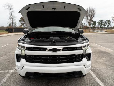 Used 2022 Chevrolet Silverado 1500 RST w/ Convenience Package II image 9