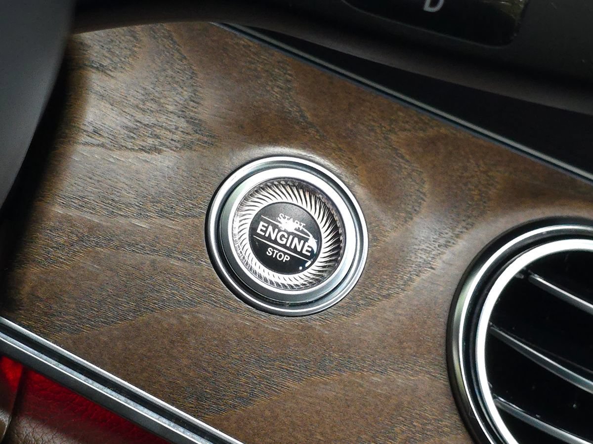 Used 2023 Mercedes-Benz E 350 4MATIC Sedan image 51