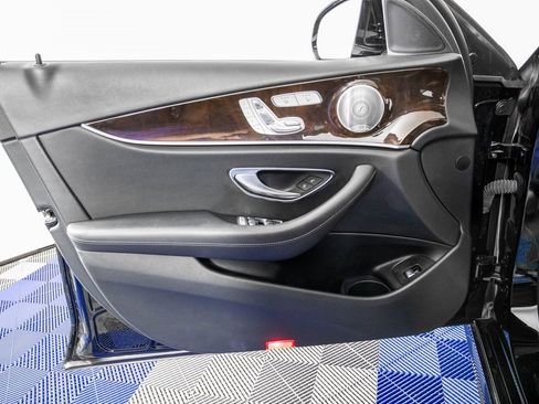 Used 2023 Mercedes-Benz E 350 Sedan image 13