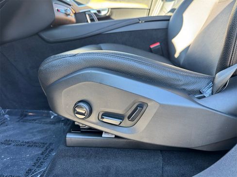 Certified 2023 Volvo XC90 B6 Plus image 25