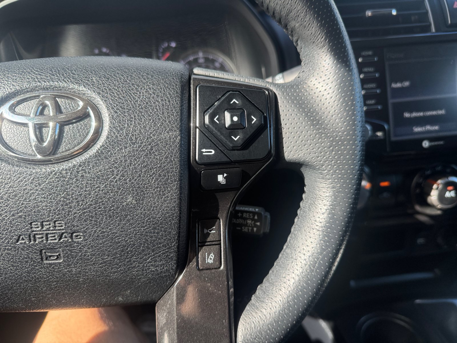 Used 2020 Toyota 4Runner TRD Off-Road Premium w/ Moonroof Package AWD/4WD image 27