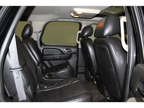 Used 2013 Chevrolet Tahoe LTZ image 26