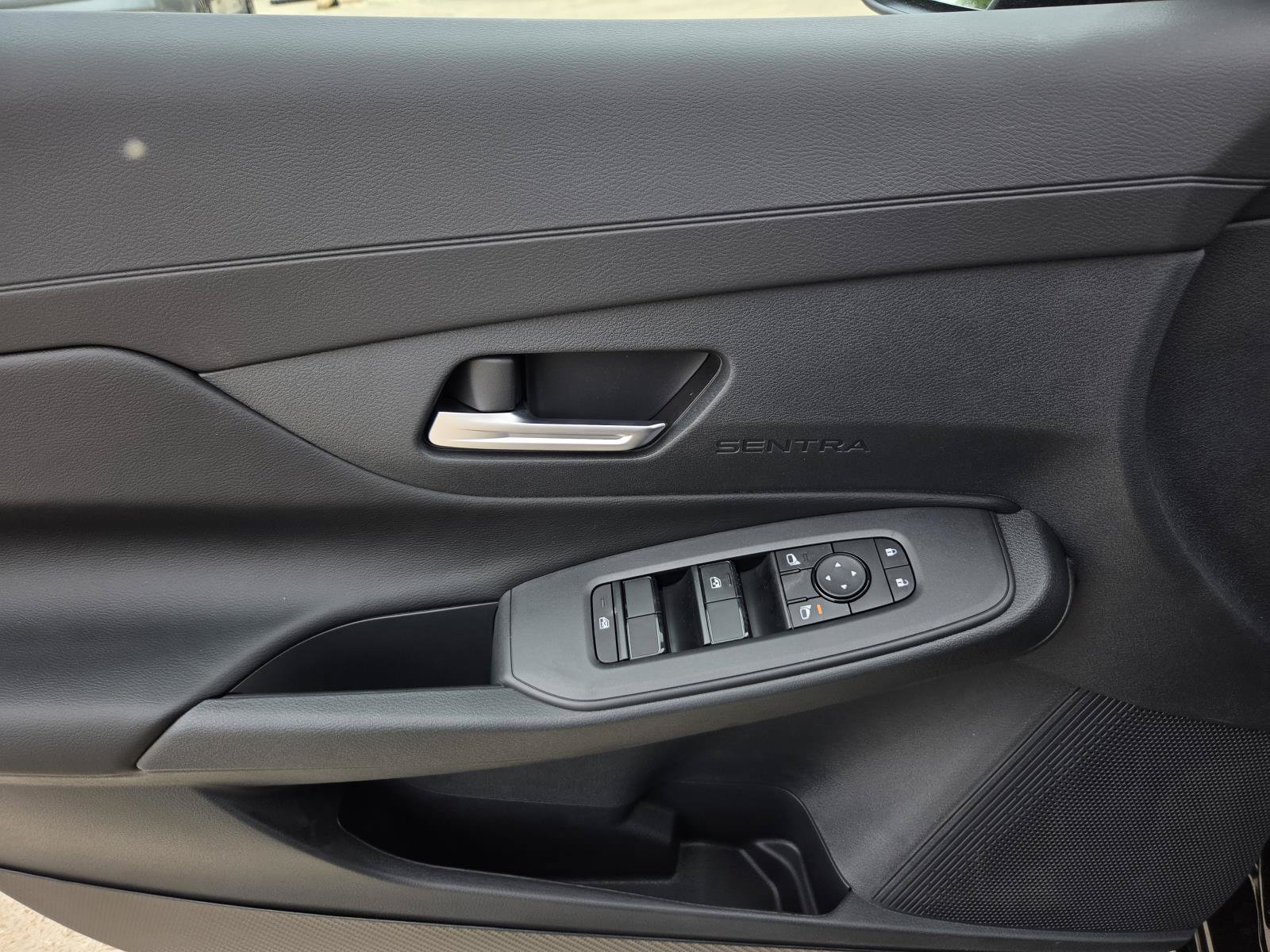 New 2027 Nissan Sentra SV FWD image 15