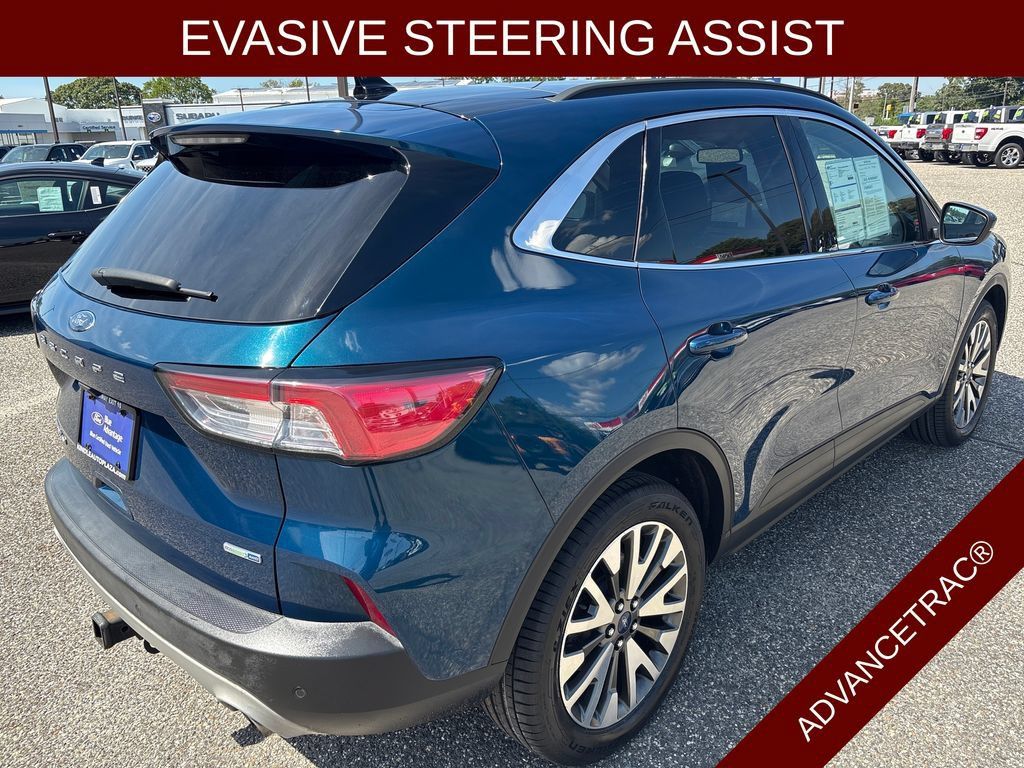 Certified 2020 Ford Escape Titanium AWD/4WD image 25