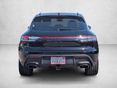 Used 2025 Porsche Macan AWD/4WD image 7