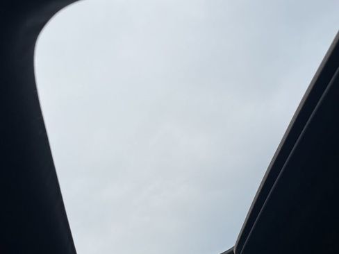 Used 2021 Jeep Grand Cherokee Limited image 10