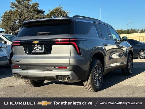 New 2026 Chevrolet Traverse LT FWD image 4