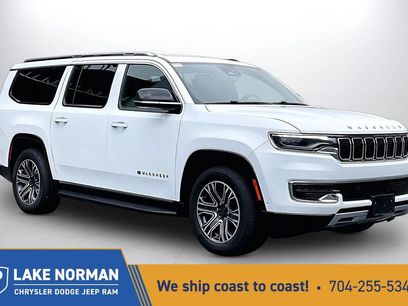 Certified 2024 Jeep Wagoneer L Series II w/ Flexible Seating Group