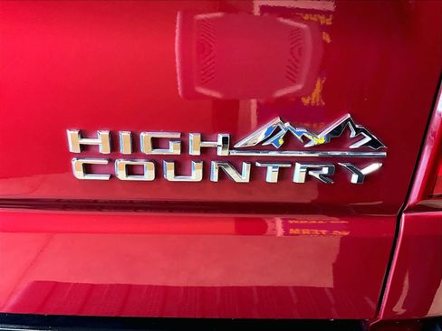 Used 2020 Chevrolet Silverado 1500 High Country w/ Technology Package image 29