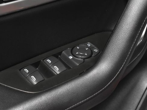 Used 2021 Chevrolet Blazer LT AWD/4WD image 13