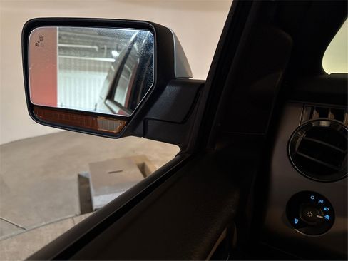 Used 2017 Ford Expedition EL Limited w/ Equipment Group 301A image 25