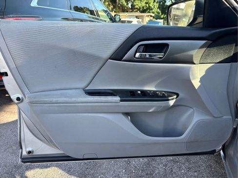 Used 2014 Honda Accord LX image 20