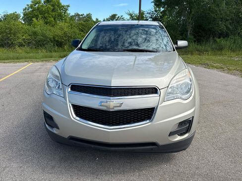 Used 2014 Chevrolet Equinox LS FWD image 2